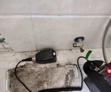 永顺屋顶漏水维修公司分享下卫生间漏水的危害及解决方法
